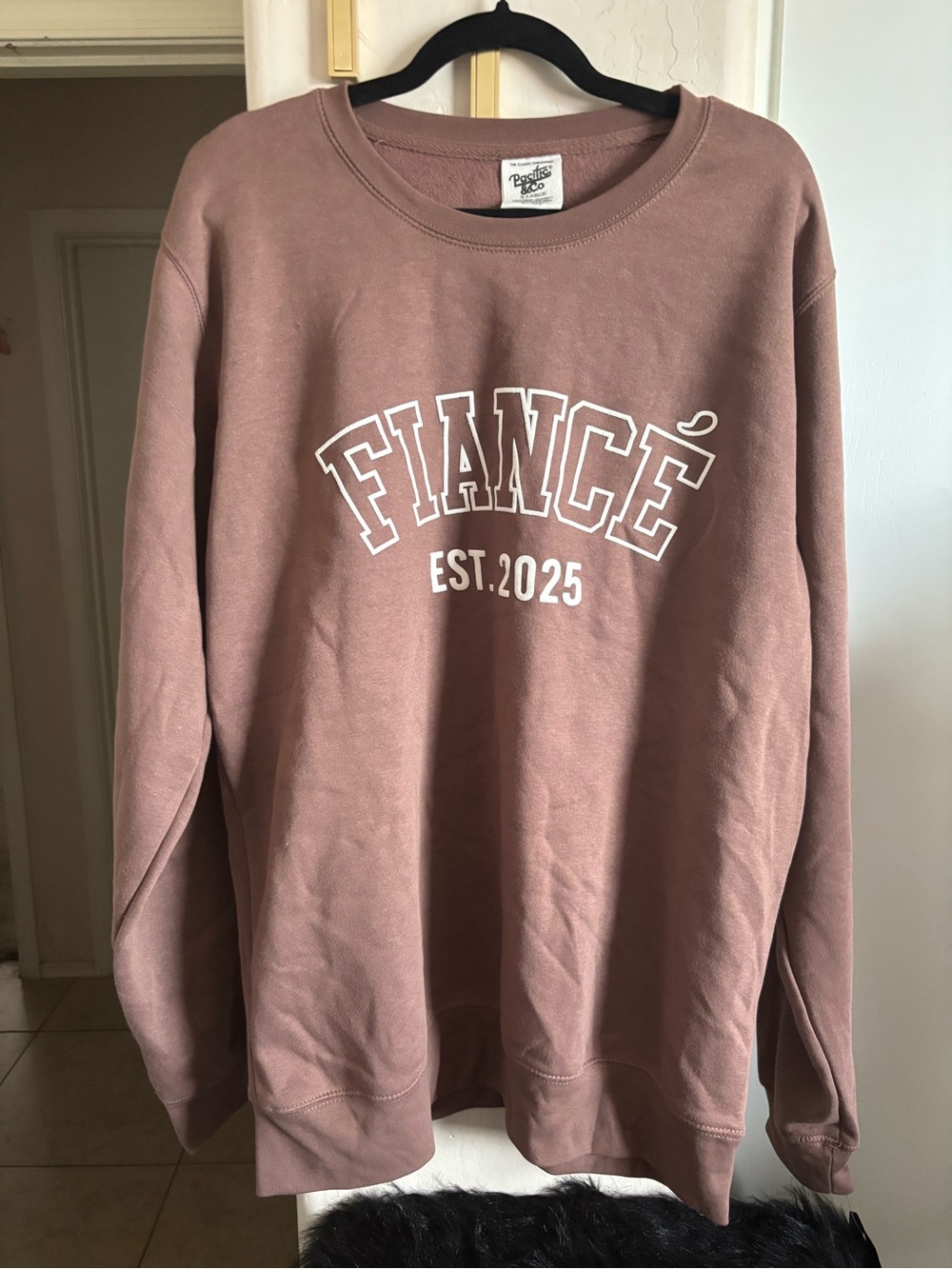 NWT Pacific & Co Fiancé EST. 2025 Mauve/ Cappuccino Crewneck Sweater, Size XL